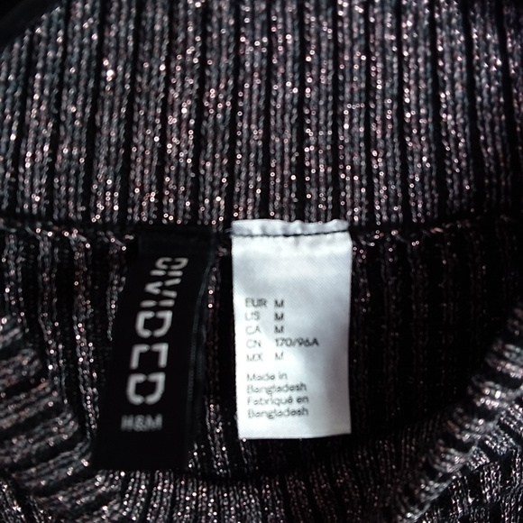 H&M Sweater Crop Top - Picture 2 of 5